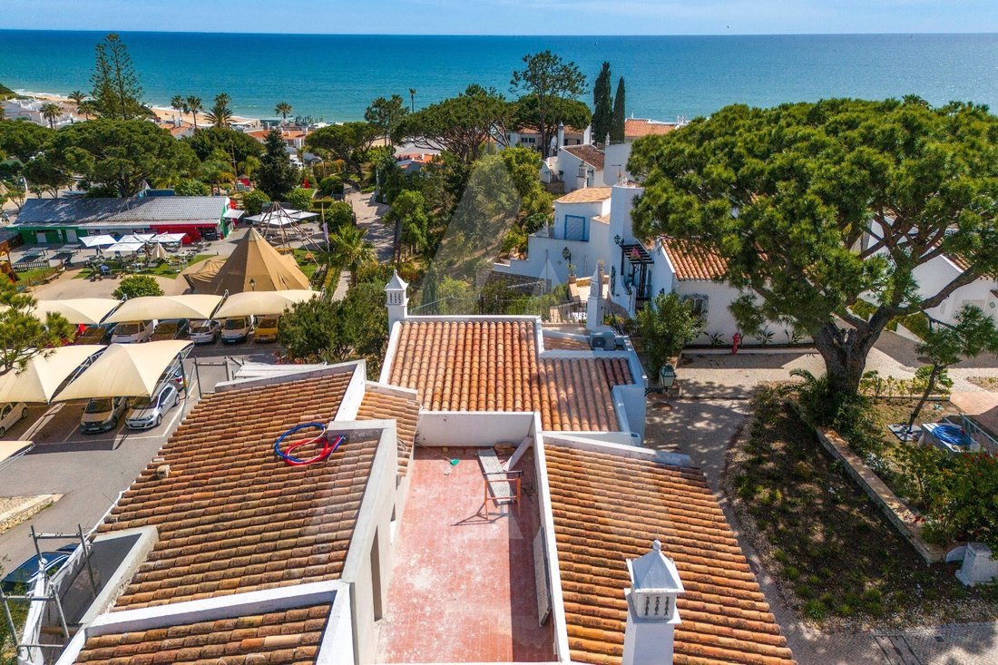 House in Vale do Lobo, Almancil, Portugal 5 - 16403138