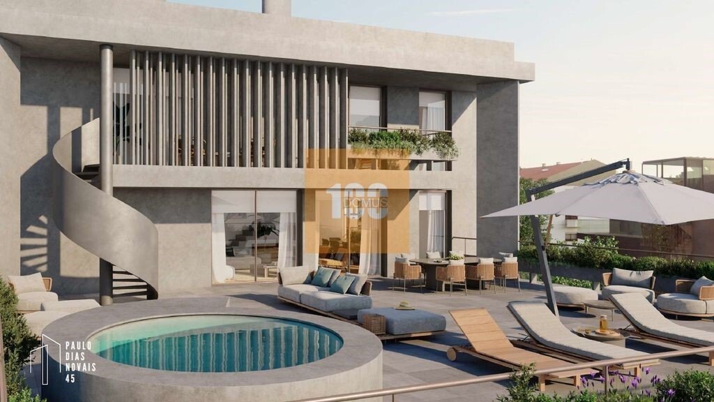 Apartment in Lordelo do Ouro e Massarelos, Porto District, Portugal 1 - 16600389