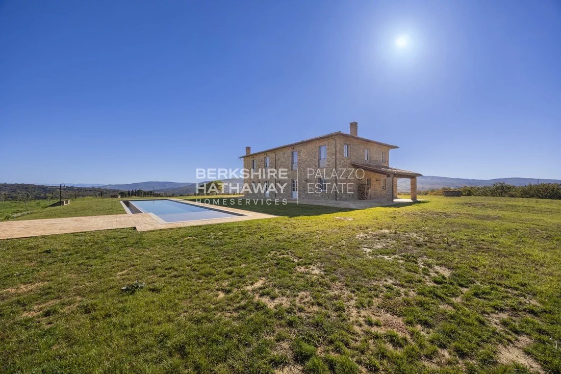 Villa in Panicale, Umbria, Italy 2 - 16712886