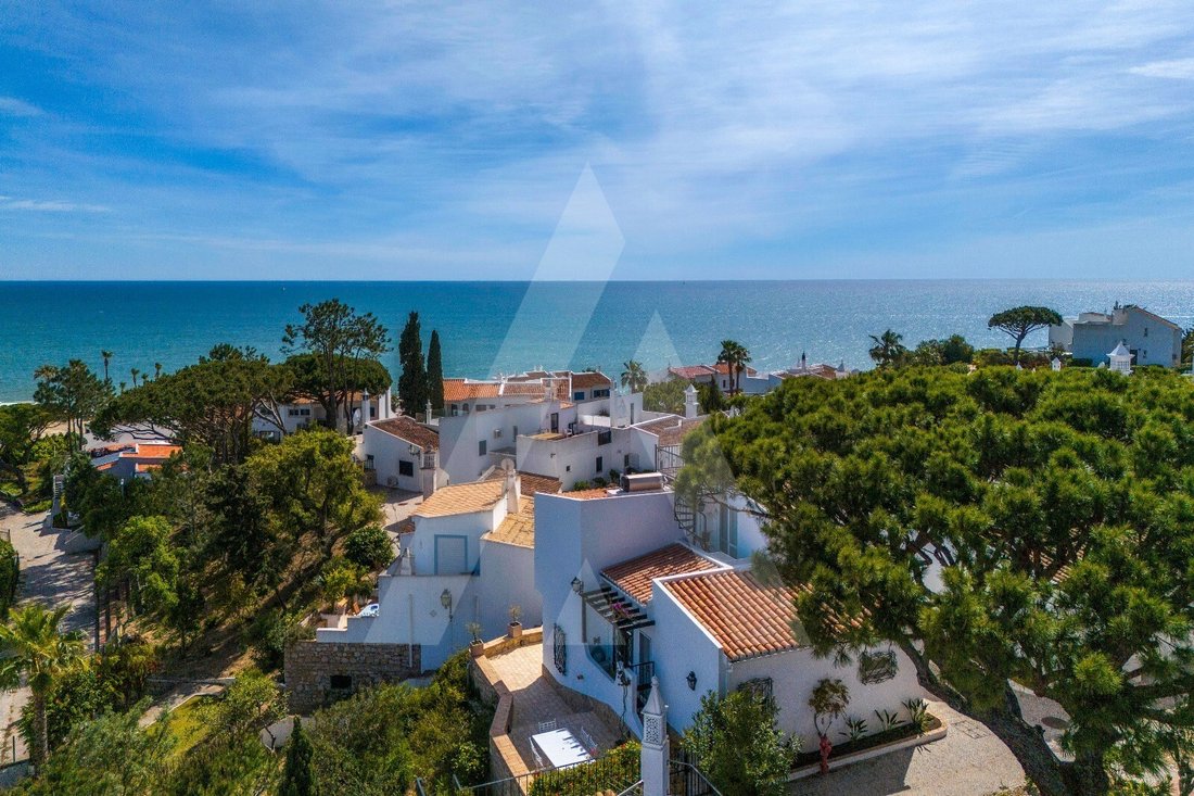 House in Vale do Lobo, Almancil, Portugal 1 - 16403138