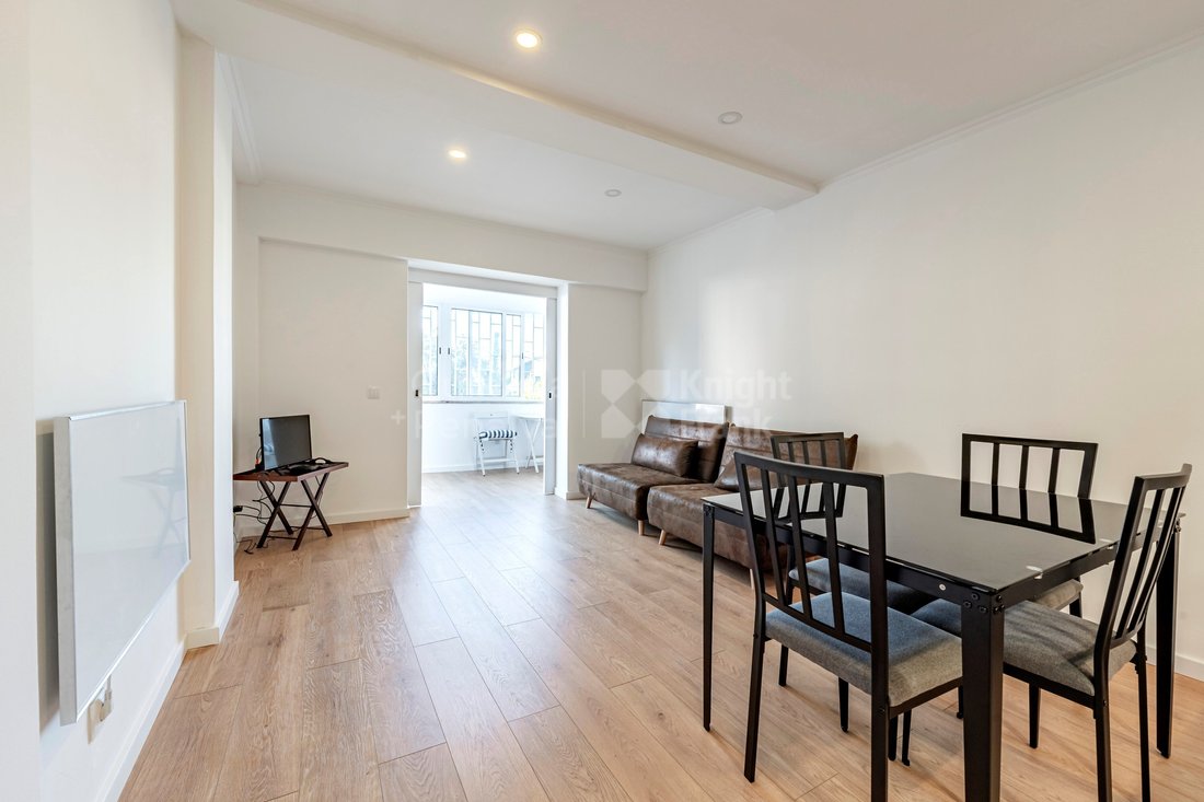 Apartment in Estoril, Cascais e Estoril, Lisbon 1 - 15078383