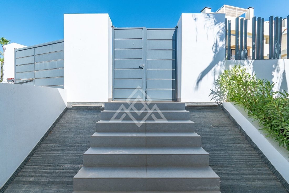 House in Marbella, Andalusia, Spain 3 - 15491623
