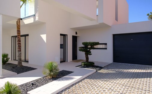 Haus in Aroeira, Charneca de Caparica und Sobreda, Portugal 1