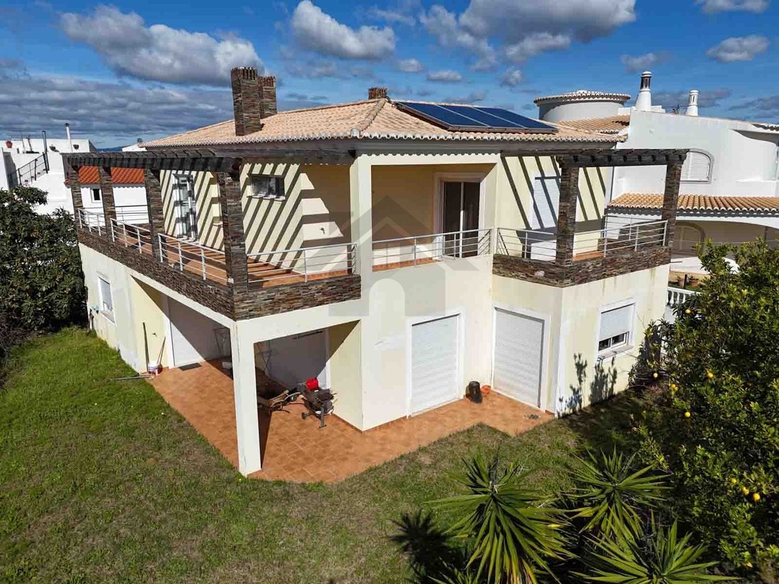 House in Portimao, Algarve, Portugal 1 - 15237174