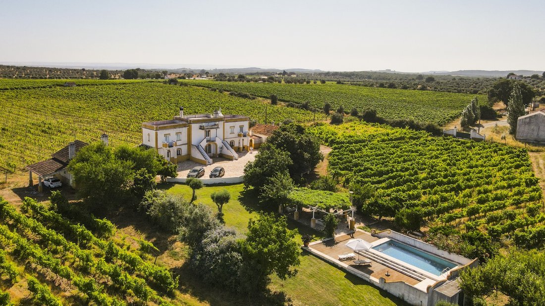 Finca in Estremoz (Santa Maria e Santo Andre), Évora District, Portugal 1 - 14995647
