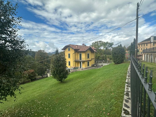Villa in Selvino, Lombardy, Italy 1 - 15458910