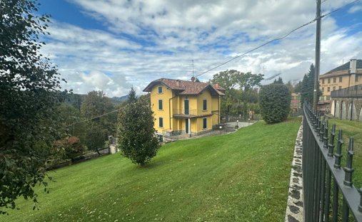 Villa in Selvino, Lombardy, Italy 1