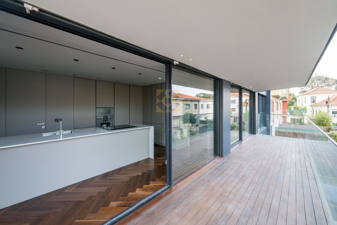 Apartment in Lordelo do Ouro e Massarelos, Porto District, Portugal 1 - 14885765