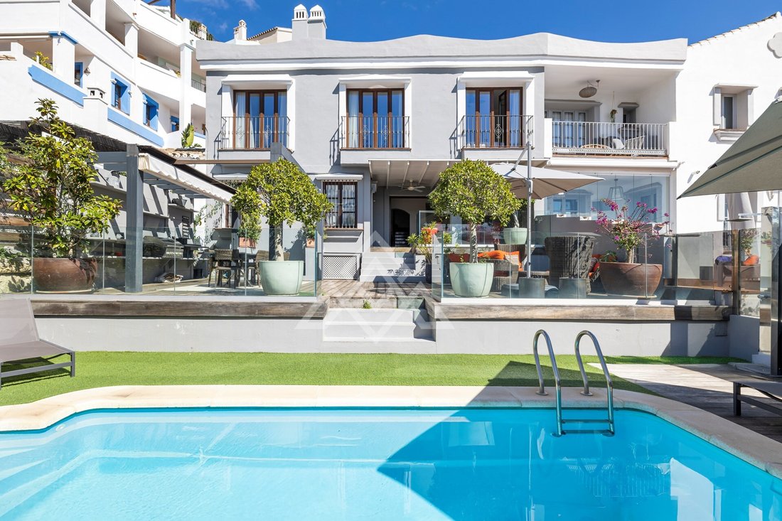 House in La Quinta, Benahavis, Andalusia 2 - 15560599
