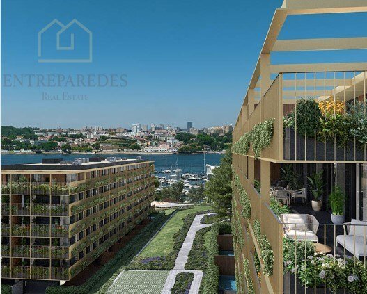 Apartment in Santa Marinha e Sao Pedro da Afurada, Porto District, Portugal 1 - 14560359