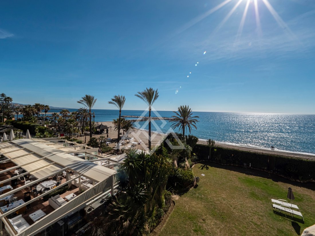 Apartment in Marbella, Andalusia, Spain 1 - 16621401