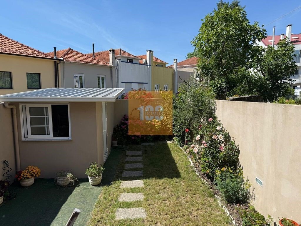 House in Cedofeita, Santo Ildefonso, Se, Miragaia, Sao Nicolau e Vitoria, Porto District, Portugal 1 - 16255546