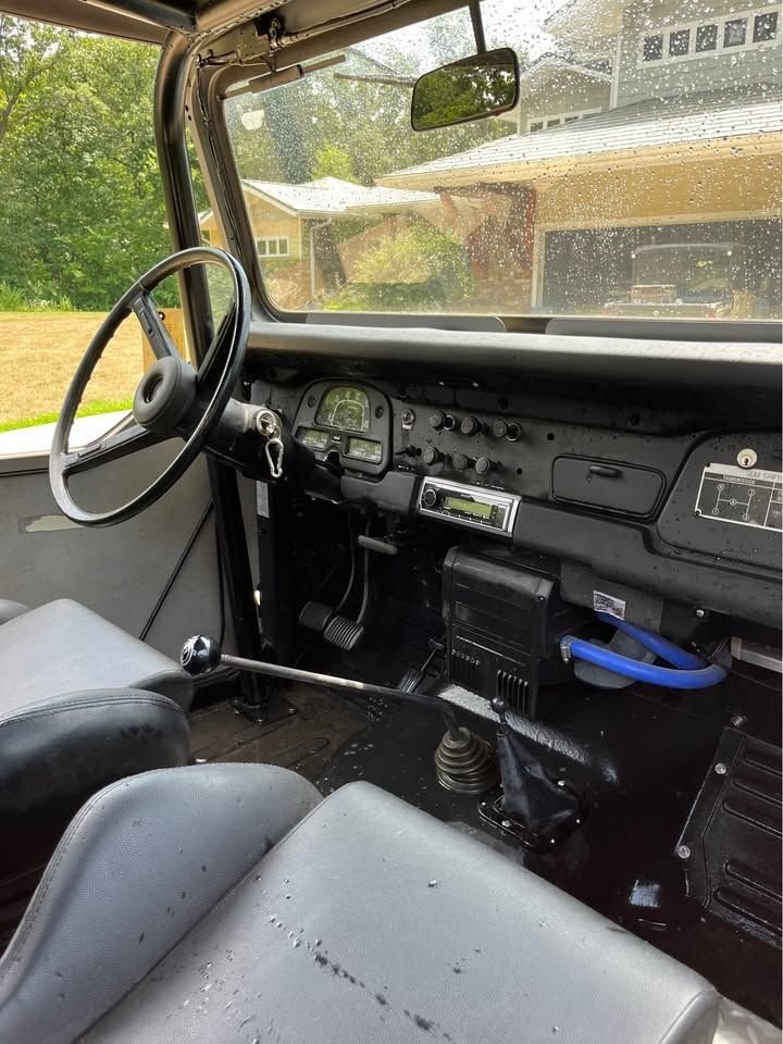 Suv in Glendale, United States 5 - 16719403