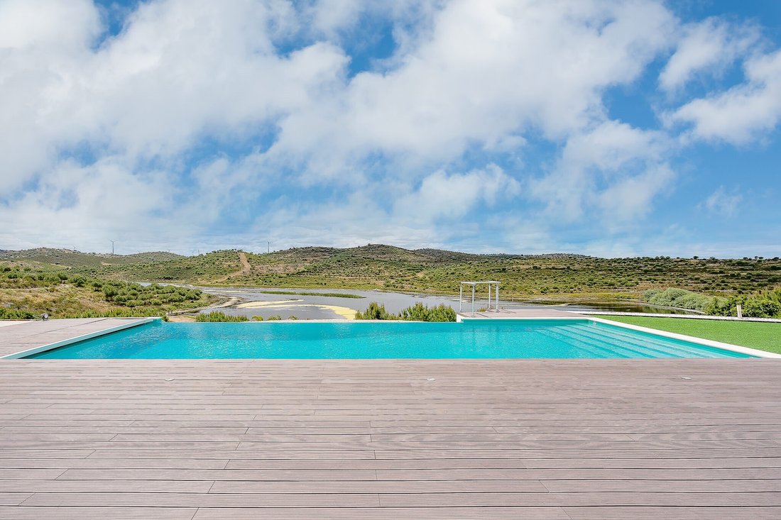 Estate in Sao Miguel do Pinheiro, Beja District, Portugal 5 - 16563412