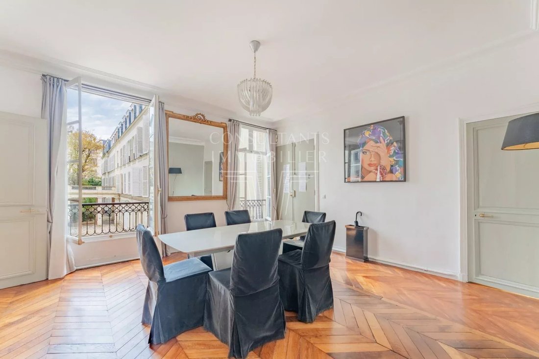 Apartment in Ecole Militaire, Paris 7e Arrondissement, Paris 3 - 16678061