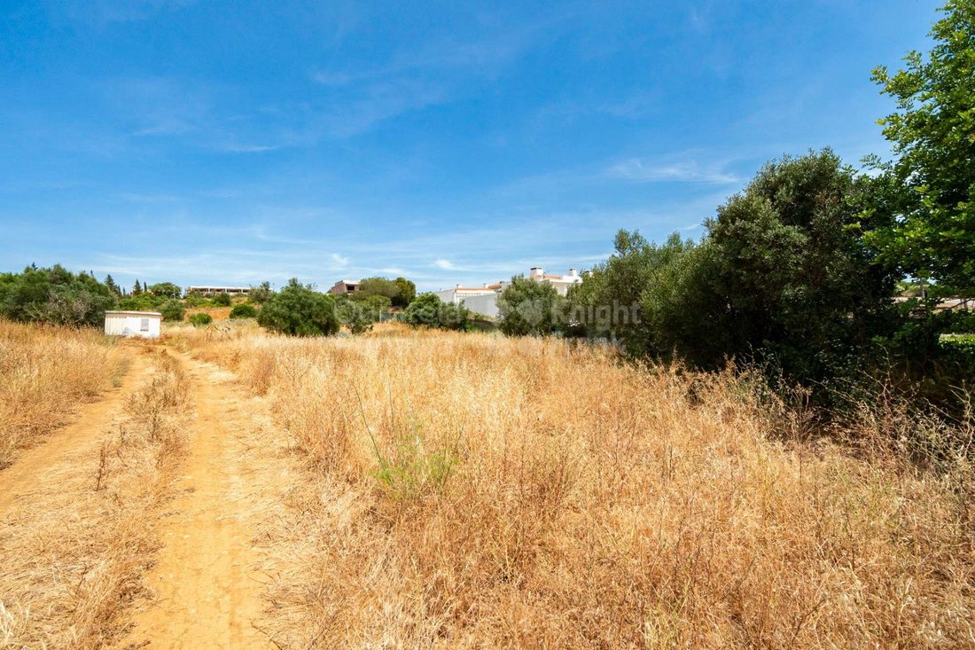 Land in Alvor, Algarve, Portugal 1 - 15015587