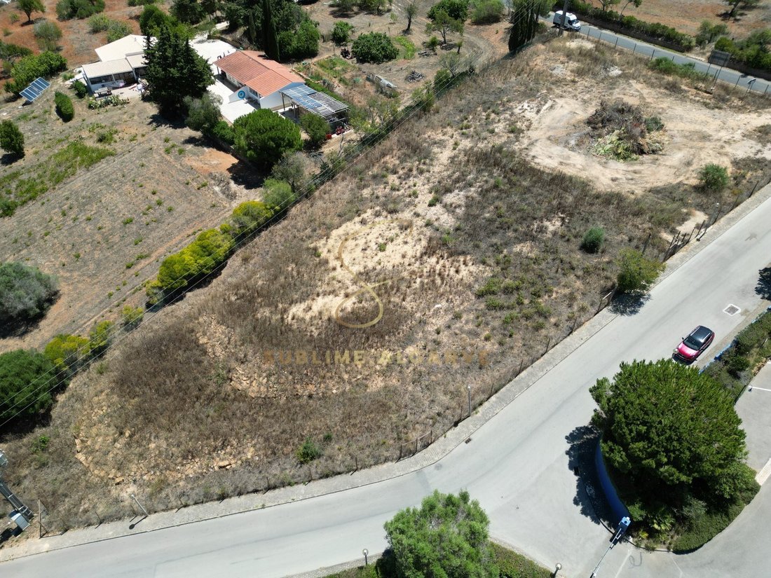 Terreno en Praia da Luz, Algarve, Portugal 1 - 14696267