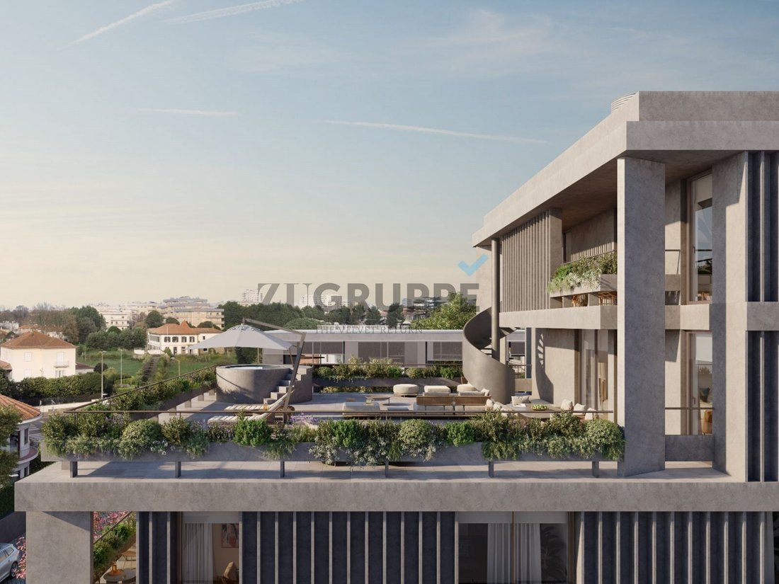 Apartment in Lordelo do Ouro e Massarelos, Porto District, Portugal 1 - 16598260