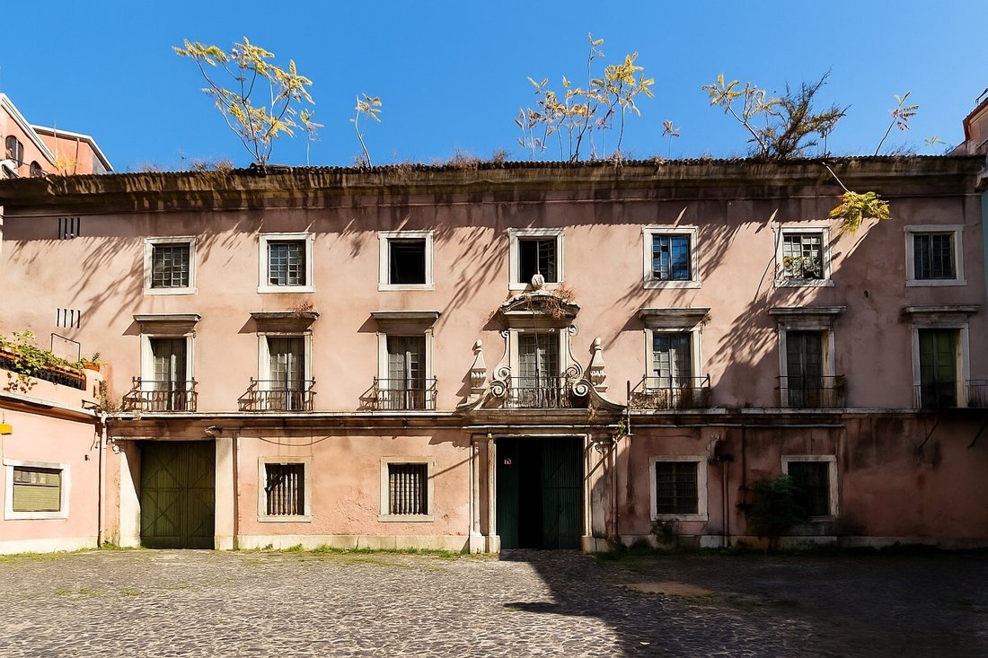 Chateau in Sao Vicente, Lisbon, Portugal 2 - 16569803