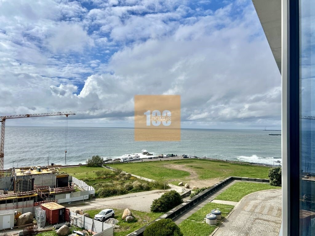 Apartment in Mafamude e Vilar do Paraiso, Porto District, Portugal 2 - 16255413