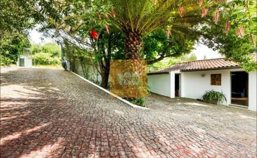 Finca a Vila Boa do Bispo, Oporto, Portogallo 1