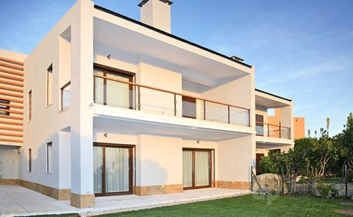 House in Alcabideche, Lisbon, Portugal 1