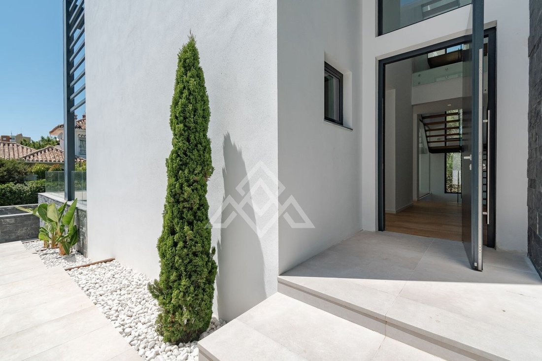 House in Elviria-Cabopino, Marbella, Spain 5 - 15491618