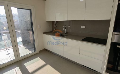 Appartamento a Santo António dos Cavaleiros, Lisbona, Portogallo 1