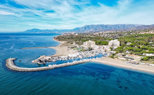Apartment in Puerto De Cabopino, Elviria-Cabopino, Marbella 1
