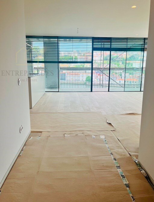 Apartment in Santa Marinha e Sao Pedro da Afurada, Porto District, Portugal 2 - 14560319
