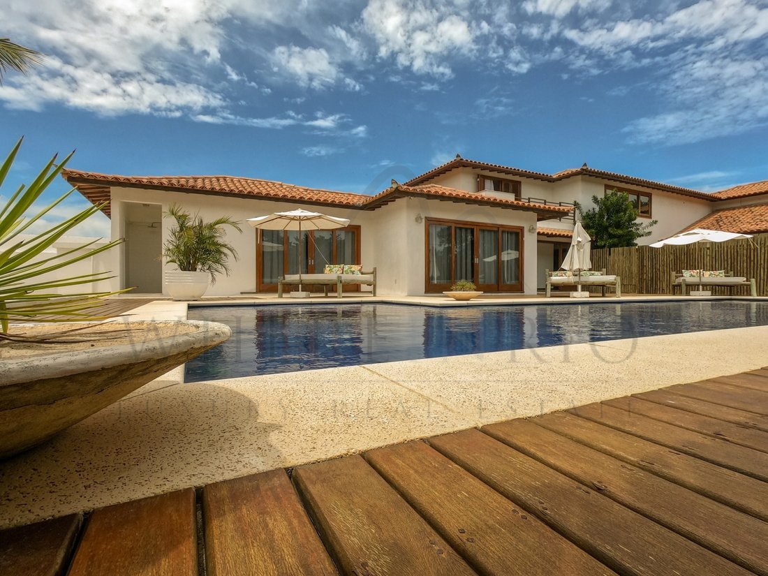 House in Village da Ferradura, State of Rio de Janeiro, Brazil 1 - 11715392