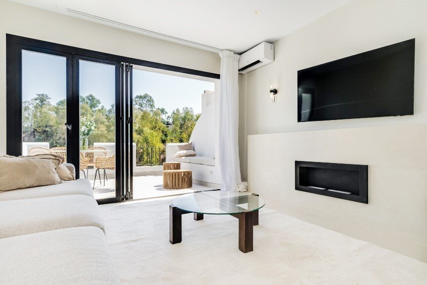 Apartment in Benahavis, Andalusia, Spain 1 - 16715206