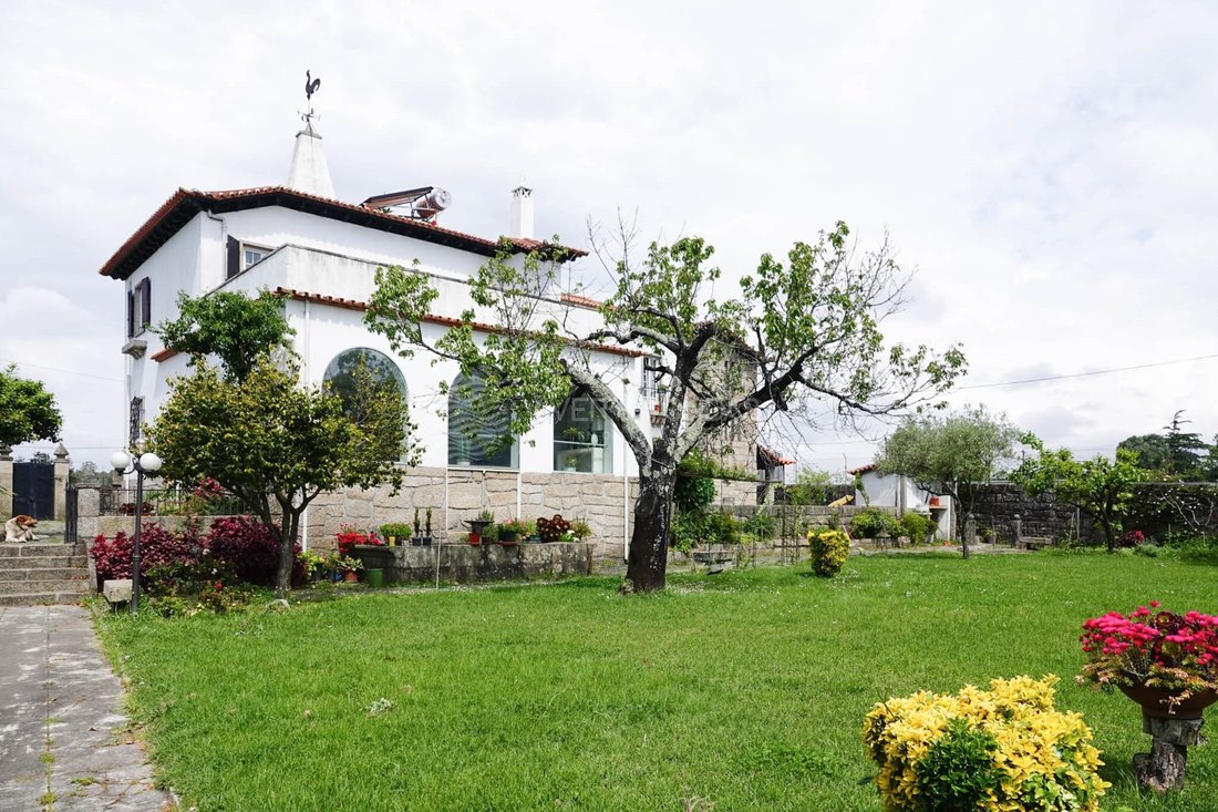 Finca in Castelo da Maia, Porto District, Portugal 2 - 16699432
