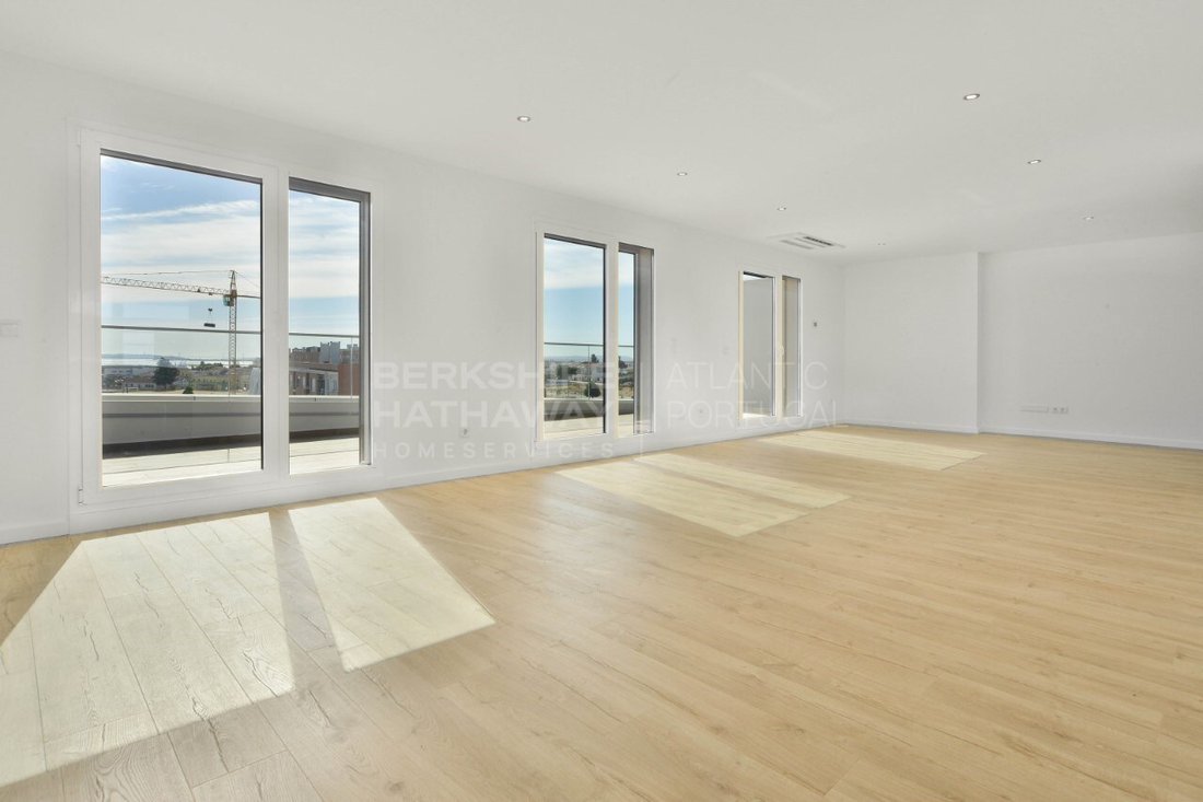 Apartment in Montijo e Afonsoeiro, Setubal, Portugal 3 - 13586332