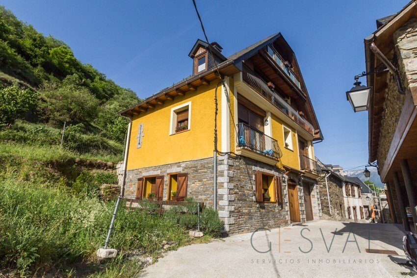 Chalet in Es Bordes, Catalonia, Spain 2 - 13459711