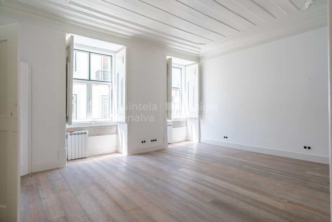 Apartment in Santa Maria Maior, Lisbon, Portugal 2 - 15772923