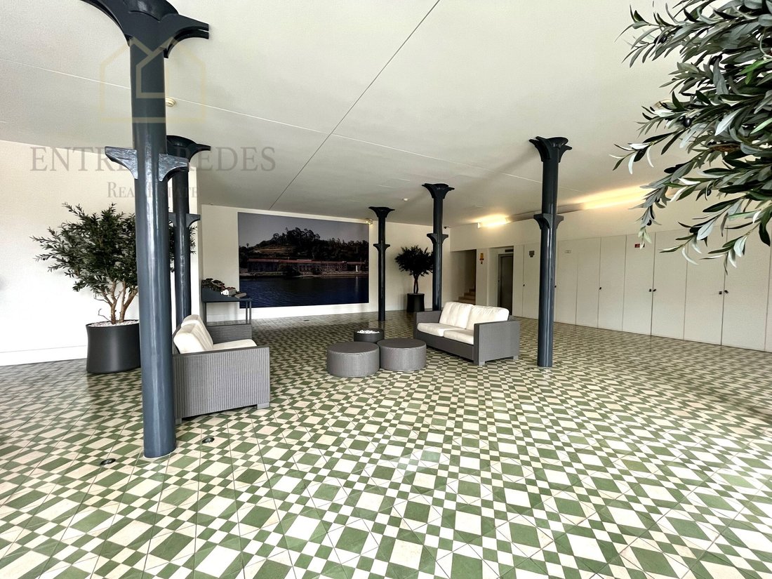 Apartment in Santa Marinha e Sao Pedro da Afurada, Porto District, Portugal 3 - 13043421