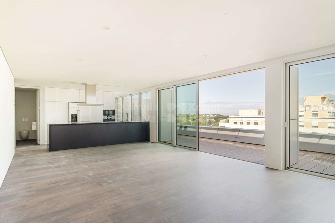 Apartment in Senhora da Hora, Porto District, Portugal 1 - 16598483