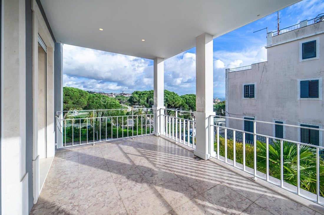 Apartment in Estoril, Cascais e Estoril, Lisbon 1 - 13764427