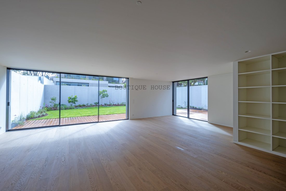 Apartment in Lordelo do Ouro e Massarelos, Porto District, Portugal 2 - 16599285