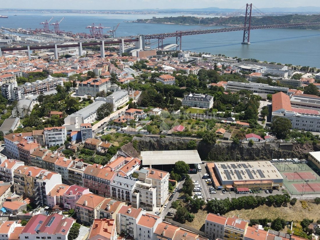 Land in Alcantara, Lisbon, Portugal 5 - 16154452