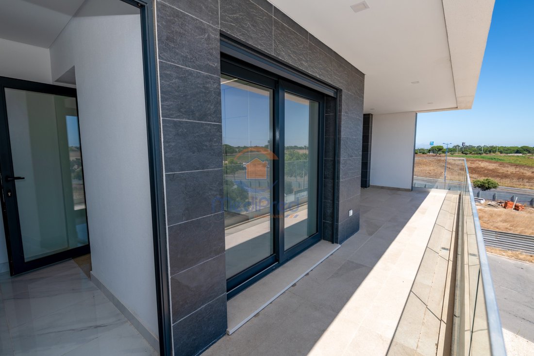 Apartment in Montijo e Afonsoeiro, Setubal, Portugal 5 - 14614970