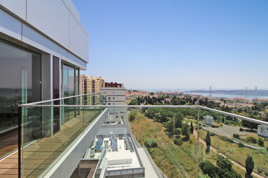 Apartment in Avenidas Novas, Lisbon, Portugal 3 - 12967797