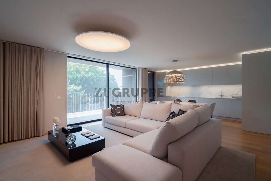 Apartment in Santa Marinha e Sao Pedro da Afurada, Porto District, Portugal 1 - 16599761