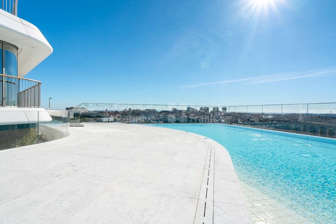 Apartment in Campolide, Lisbon, Portugal 3 - 15015623