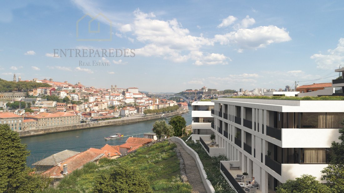 Apartment in Santa Marinha e Sao Pedro da Afurada, Porto District, Portugal 1 - 14560320