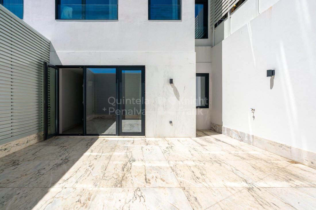 Apartment in Avenidas Novas, Lisbon, Portugal 1 - 15696128