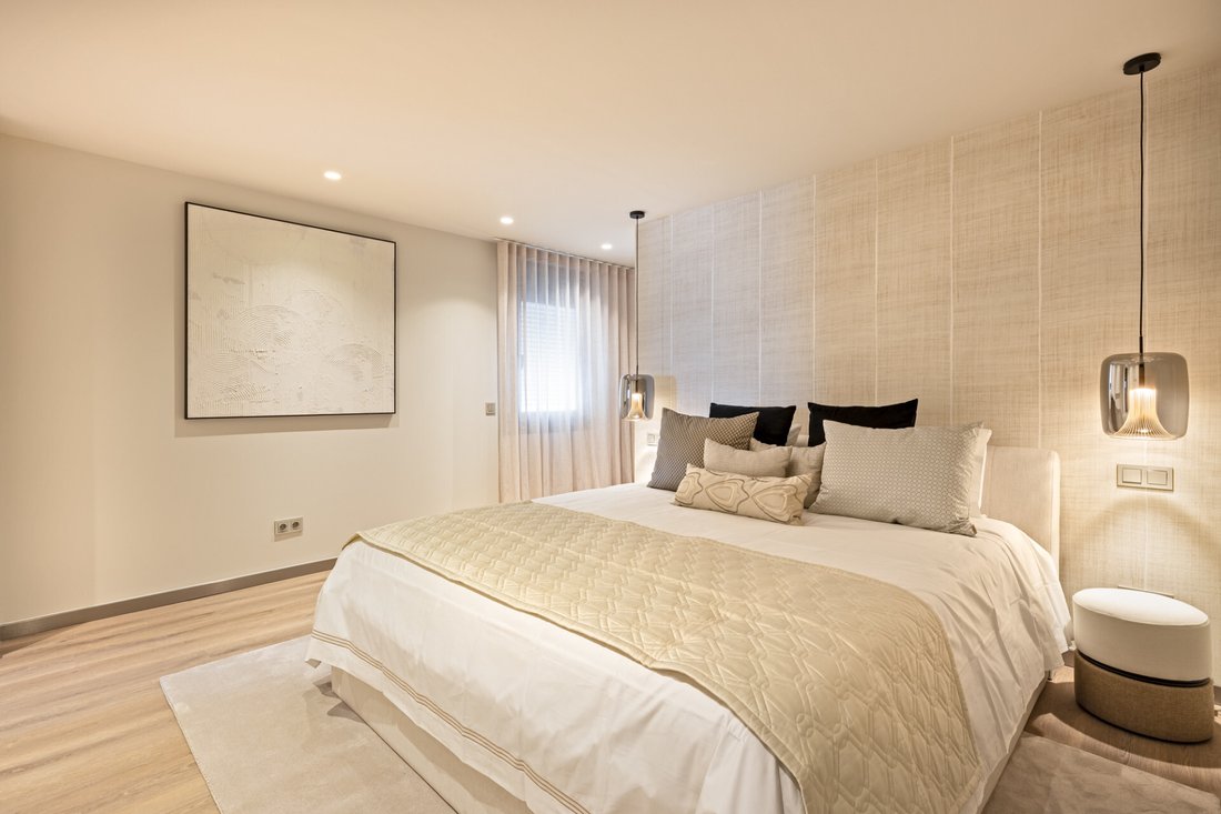 Apartment in Puerto Banus, Marbella, Spain 5 - 16714425