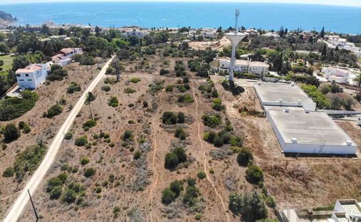 Land in Praia da Luz, Algarve, Portugal 1