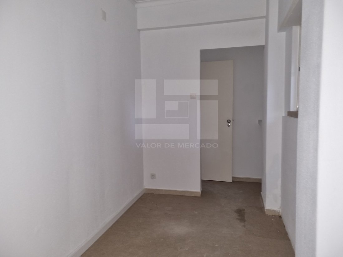 Apartment in Campolide, Lisbon, Portugal 3 - 16484266